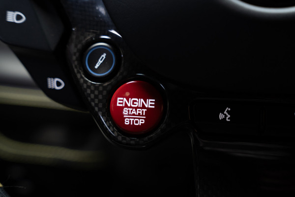 Ferrari F8 Tributo 3.9 V8 HELE