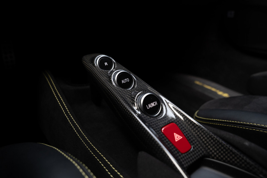 Ferrari F8 Tributo 3.9 V8 HELE