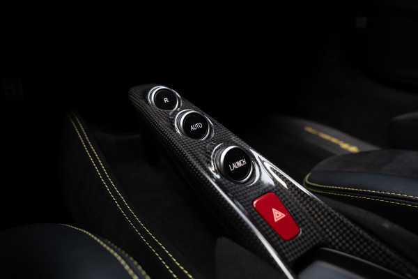 Ferrari F8 Tributo 3.9 V8 HELE