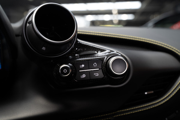 Ferrari F8 Tributo 3.9 V8 HELE