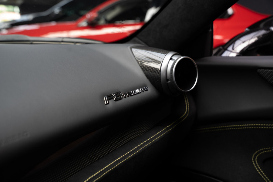 Ferrari F8 Tributo 3.9 V8 HELE