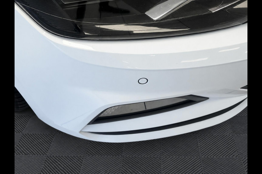 Volkswagen Polo 1.0 TSI COMFORTLINE NAVIGATIE GARANTIE 2031* PDC VOOR EN ACHTER . DRAADLOOS TELEFOONOPLADER .