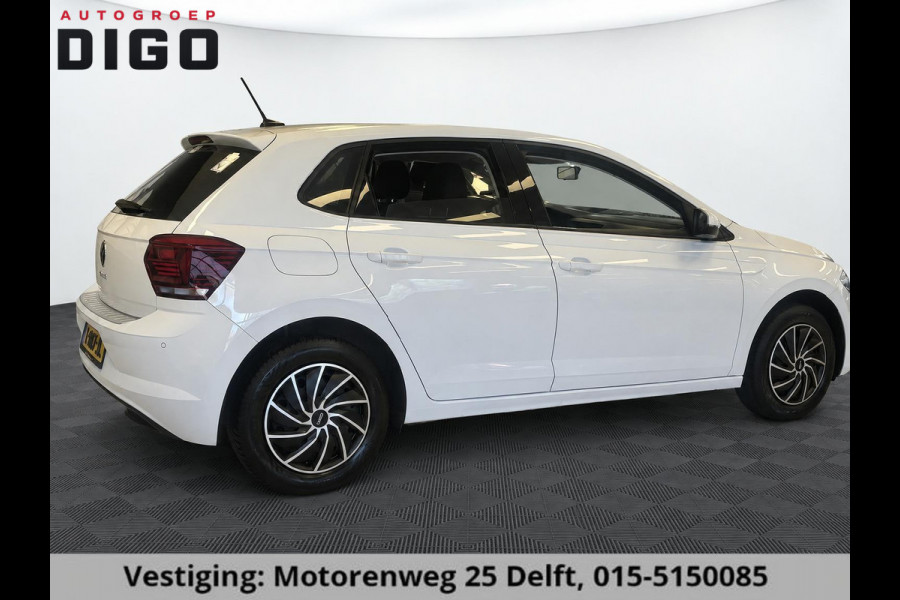 Volkswagen Polo 1.0 TSI COMFORTLINE NAVIGATIE GARANTIE 2031* PDC VOOR EN ACHTER . DRAADLOOS TELEFOONOPLADER .