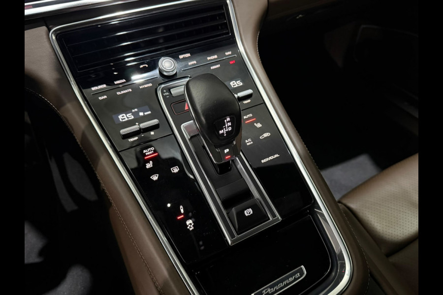Porsche Panamera Sport Turismo 2.9 4 E-Hybrid / Goodwood Green / Inno Drive / Head up / Softclose / SOH 96.4
