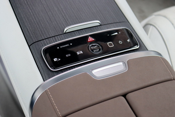 Mercedes-Benz EQS 450+ AMG Line 108 kWh | Luchtvering | Hyperscreen | Achterasbesturing | Distronic | Panoramadak | Elek. Achterstoelen | Camera | Keyless Go |