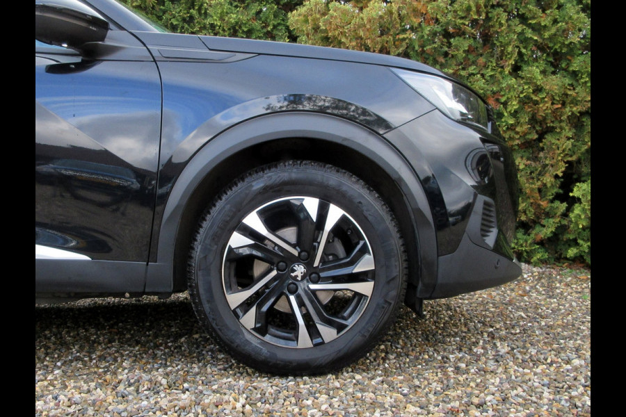 Peugeot 2008 1.2 PureTech Allure Automaat * Navi * Trekhaak *