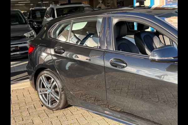 BMW 1-serie 118i Executive Edition 2020 AUT NAVI NAP 1e Eig!
