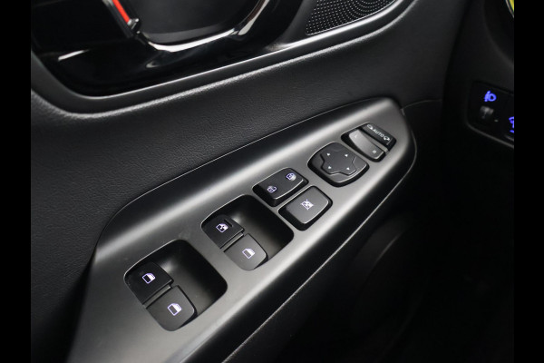 Hyundai Kona 1.0T FASHION + TREKHAAK | CAMERA | APPLE CARPLAY | ANDROID AUTO | 18 INCH LMV