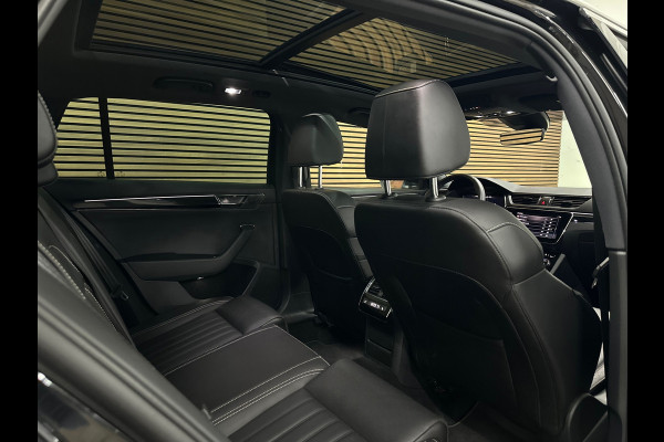 Škoda Superb Combi 1.4 TSI iV Laurin & Klement | Panoramadak | Carplay | Verwarmbare/Ventilatie stoelen | 360° Camera | Leder| ACC