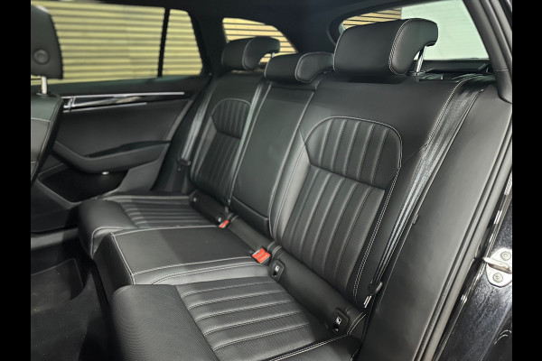 Škoda Superb Combi 1.4 TSI iV Laurin & Klement | Panoramadak | Carplay | Verwarmbare/Ventilatie stoelen | 360° Camera | Leder| ACC