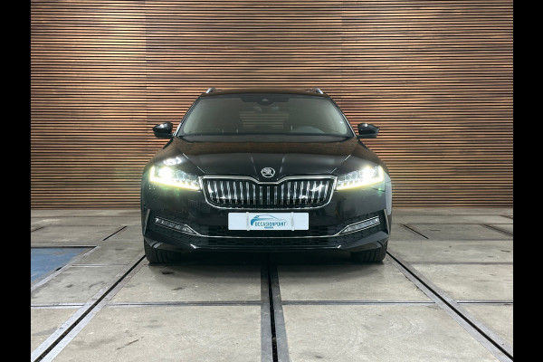 Škoda Superb Combi 1.4 TSI iV Laurin & Klement | Panoramadak | Carplay | Verwarmbare/Ventilatie stoelen | 360° Camera | Leder| ACC