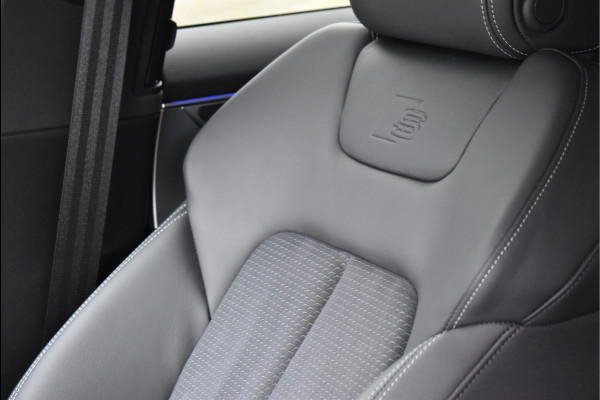 Audi A6 Avant 55 TFSI e Quattro S-Line 367 Pk Competition Pano Matrix HD Leder ACC S6 Diffusor