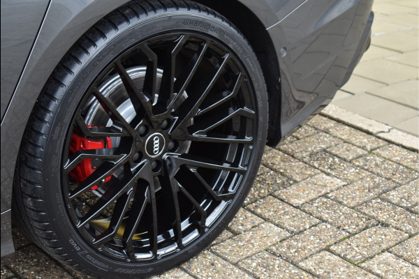 Audi A6 Avant 55 TFSI e Quattro S-Line 367 Pk Competition Pano Matrix HD Leder ACC S6 Diffusor