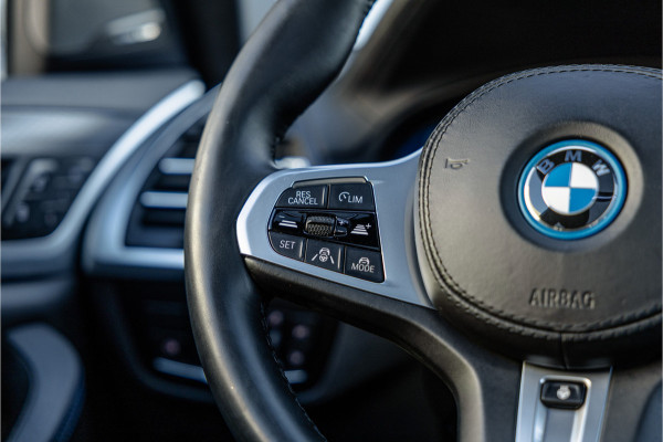 BMW iX3 High Executive 80 kWh SOH 99% M Sport / Pano / Harman Kardon / Laser / 20 inch /