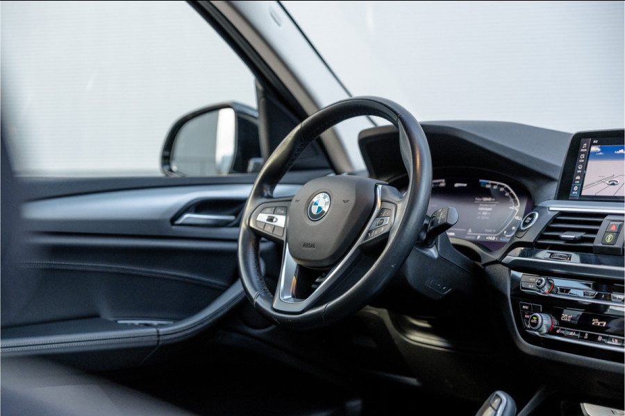 BMW X3 xDrive30e Business Edition Plus Panorama dak / Leder / Carplay / Android Auto /
