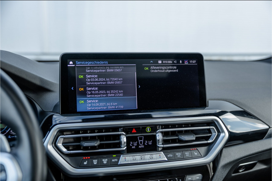 BMW X3 xDrive30e High Executive M-Sport Panorama / Electrische stoel / Trekhaak / Camera /