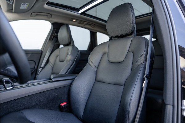 Volvo XC60 2.0 Recharge T6 AWD Panorama dak / Camera / Leder / Carplay / Android