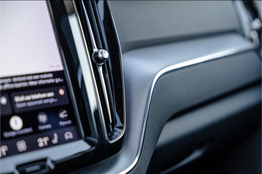 Volvo XC60 2.0 Recharge T6 AWD Panorama dak / Camera / Leder / Carplay / Android