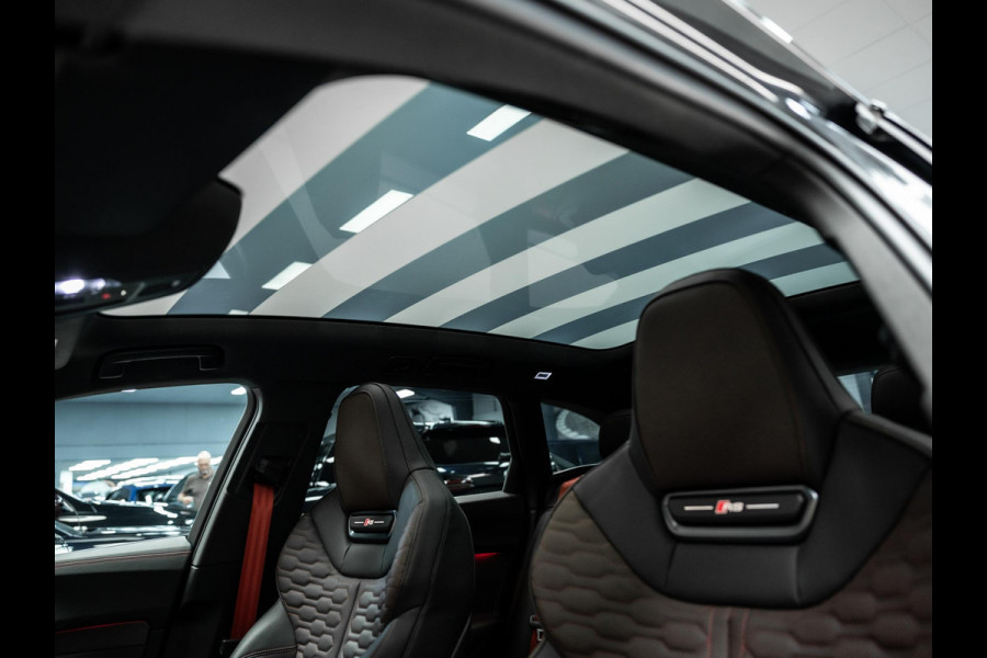 Audi A5 Avant RS 5 e-hybrid quattro Vol uitgevoerde RS5 Daytona grey met Vossen 22 inch!!!!