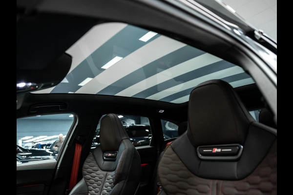 Audi A5 Avant RS 5 e-hybrid quattro Vol uitgevoerde RS5 Daytona grey met Vossen 22 inch!!!!