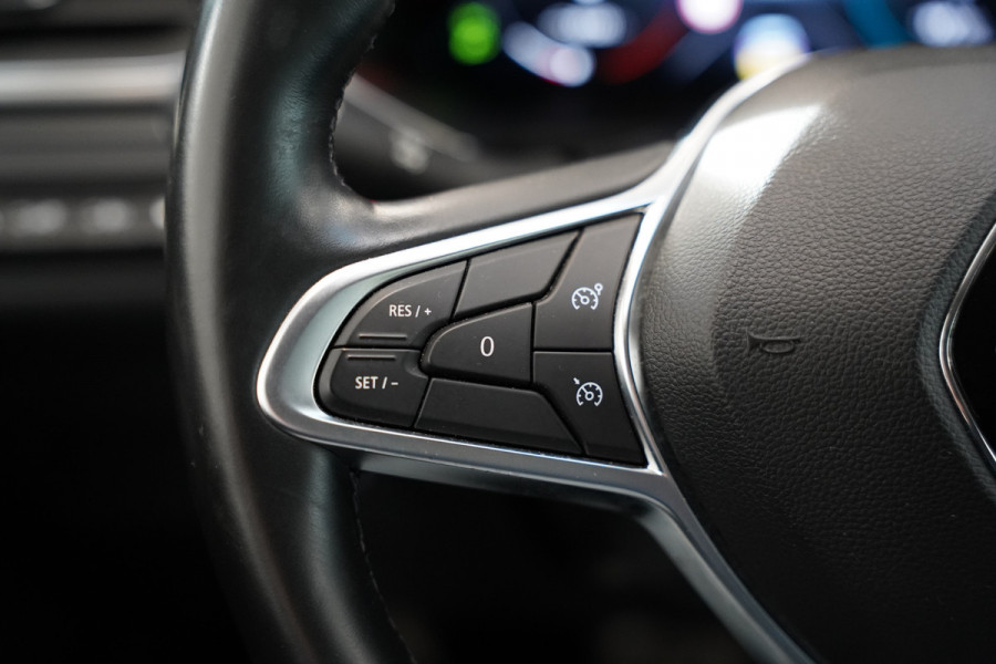 Renault Captur 1.6 E-Tech Plug-in Hybrid 160 Intens Full-led Stoel/stuur-verwarming Trekhaak 24 Maanden garantie* (Vraag naar de voorwaarden)