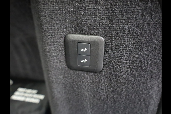 Land Rover Range Rover Sport | P400 HSE | Meridian | Schuif/Kanteldak | Apple \ Android |Auto | Dodehoek | Keyless| Prijs Rijklaar!!