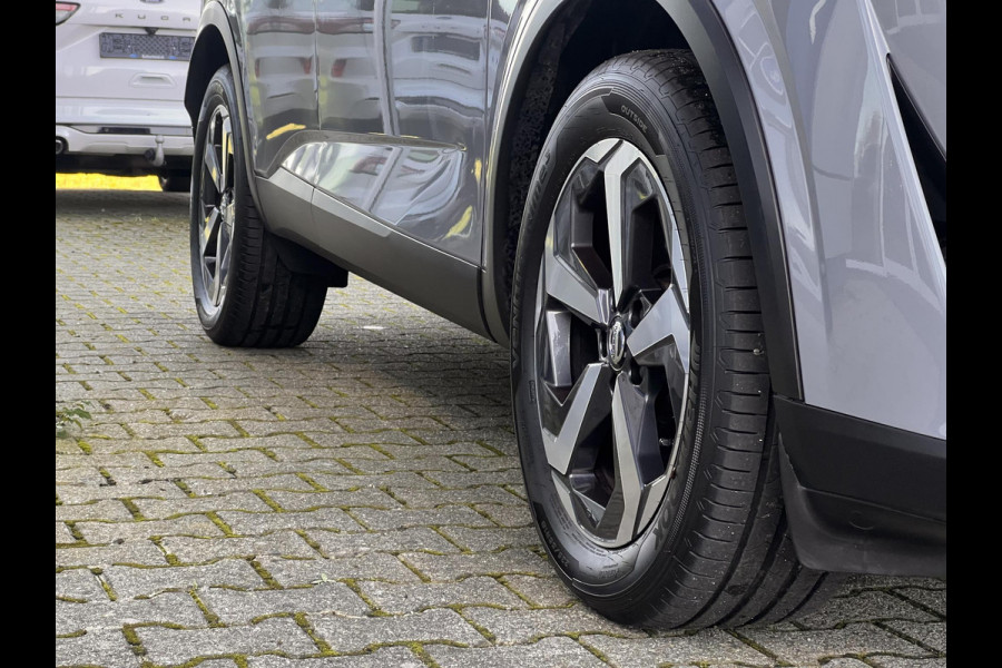 Nissan QASHQAI 1.3 MHEV Xtronic Premiere Edition | Adaptieve Cruise Control | 360 graden camera | Trekhaak | 1800kg trekgewicht