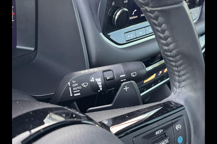 Nissan QASHQAI 1.3 MHEV Xtronic Premiere Edition | Adaptieve Cruise Control | 360 graden camera | Trekhaak | 1800kg trekgewicht