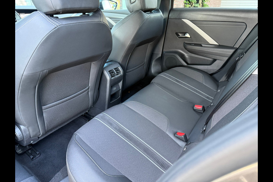 Opel Astra 1.2 Turbo Hybrid GS - Automaat - Navi - Camera - Winterpakket - Org.NL