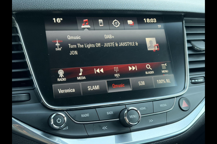 Opel Astra Sports Tourer 1.4 Innovation ✓Trekhaak✓Camera✓Carplay✓Navi✓Recent beurt gehad✓150pk✓Keyless✓Halfleder✓6 Bak✓Rijstrooksensor✓Dodehoeksensor✓Pdc V+A✓Lm velgen✓Clima✓Cruise✓N.A.P✓Apk tot 09-2027