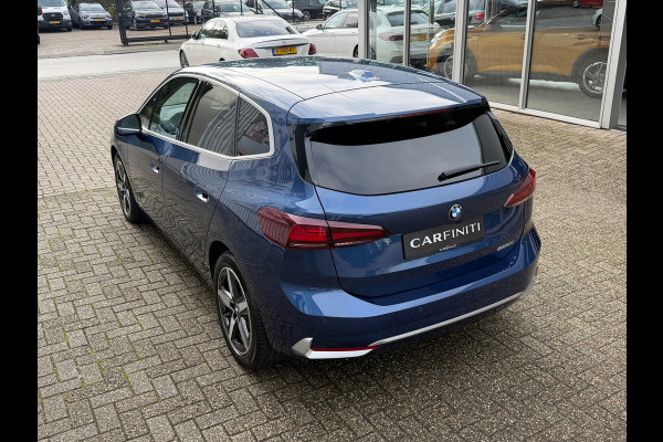 BMW 2 Serie Active Tourer 220i M-Sport Automaat 170 Pk | Navi | Voll Leder | Clima | Cruise | Camera | Sfeerverlichting | 18".