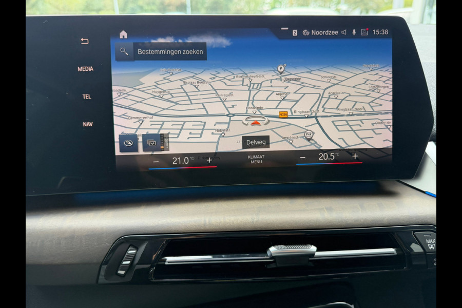BMW 2 Serie Active Tourer 220i M-Sport Automaat 170 Pk | Navi | Voll Leder | Clima | Cruise | Camera | Sfeerverlichting | 18".