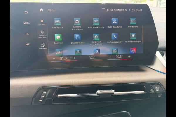 BMW 2 Serie Active Tourer 220i M-Sport Automaat 170 Pk | Navi | Voll Leder | Clima | Cruise | Camera | Sfeerverlichting | 18".