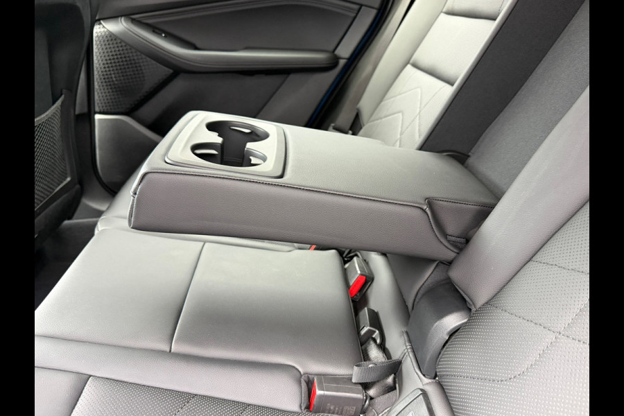 BMW 2 Serie Active Tourer 220i M-Sport Automaat 170 Pk | Navi | Voll Leder | Clima | Cruise | Camera | Sfeerverlichting | 18".