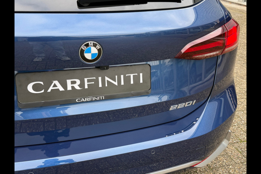 BMW 2 Serie Active Tourer 220i M-Sport Automaat 170 Pk | Navi | Voll Leder | Clima | Cruise | Camera | Sfeerverlichting | 18".