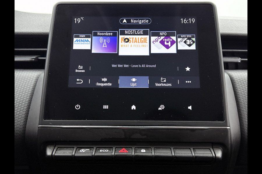 Renault Clio 1.0 TCe Zen 92PK 6versn./ Airco / Navigatie / Airco / 5Drs / Radio-multimedia / NL auto / Apk 03-2027