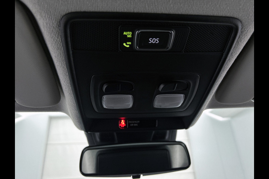 Renault Clio 1.0 TCe Zen 92PK 6versn./ Airco / Navigatie / Airco / 5Drs / Radio-multimedia / NL auto / Apk 03-2027