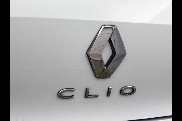 Renault Clio 1.0 TCe Zen 92PK 6versn./ Airco / Navigatie / Airco / 5Drs / Radio-multimedia / NL auto / Apk 03-2027