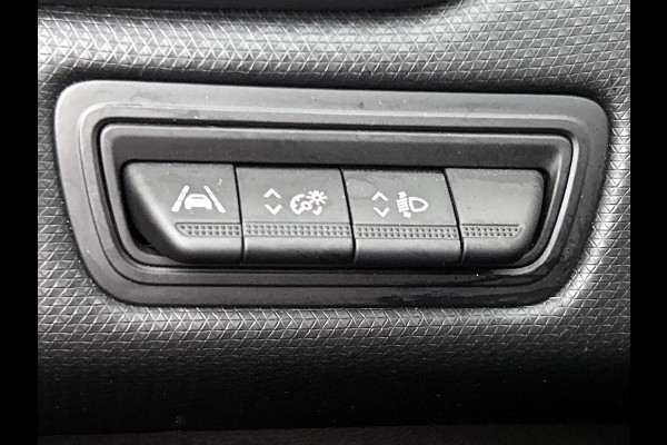 Renault Clio 1.0 TCe Zen 92PK 6versn./ Airco / Navigatie / Airco / 5Drs / Radio-multimedia / NL auto / Apk 03-2027