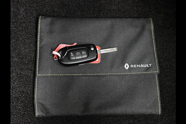 Renault Clio 1.0 TCe Zen 92PK 6versn./ Airco / Navigatie / Airco / 5Drs / Radio-multimedia / NL auto / Apk 03-2027