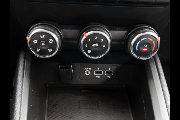 Renault Clio 1.0 TCe Zen 92PK 6versn./ Airco / Navigatie / Airco / 5Drs / Radio-multimedia / NL auto / Apk 03-2027