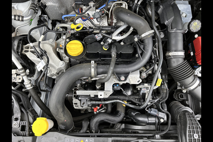Renault Clio 1.0 TCe Zen 92PK 6versn./ Airco / Navigatie / Airco / 5Drs / Radio-multimedia / NL auto / Apk 03-2027