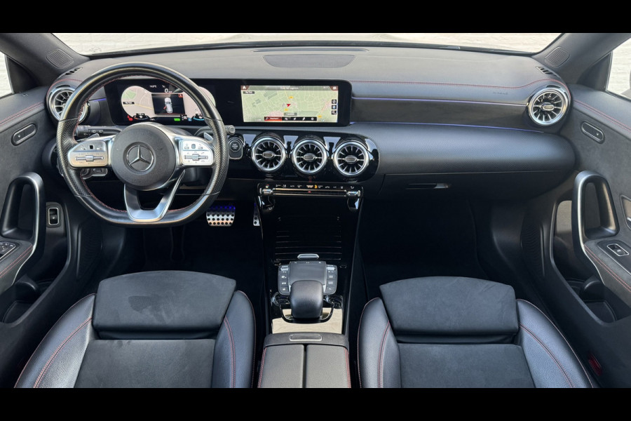 Mercedes-Benz CLA-Klasse Shooting Brake 250 e AMG-Line Advantage Carplay SOH 97% Camera Cruise Leder/Alcant Stoelverw. Sfeerverl.