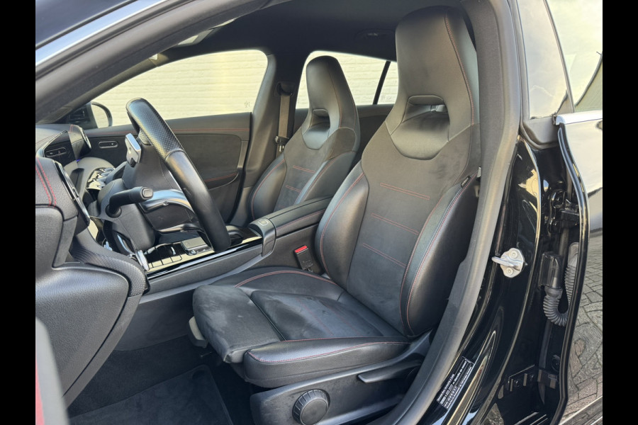 Mercedes-Benz CLA-Klasse Shooting Brake 250 e AMG-Line Advantage Carplay SOH 97% Camera Cruise Leder/Alcant Stoelverw. Sfeerverl.