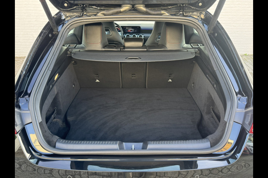 Mercedes-Benz CLA-Klasse Shooting Brake 250 e AMG-Line Advantage Carplay SOH 97% Camera Cruise Leder/Alcant Stoelverw. Sfeerverl.