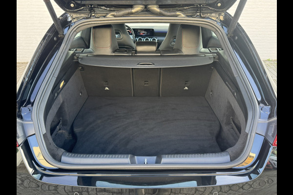 Mercedes-Benz CLA-Klasse Shooting Brake 250 e AMG-Line Advantage Carplay SOH 97% Camera Cruise Leder/Alcant Stoelverw. Sfeerverl.