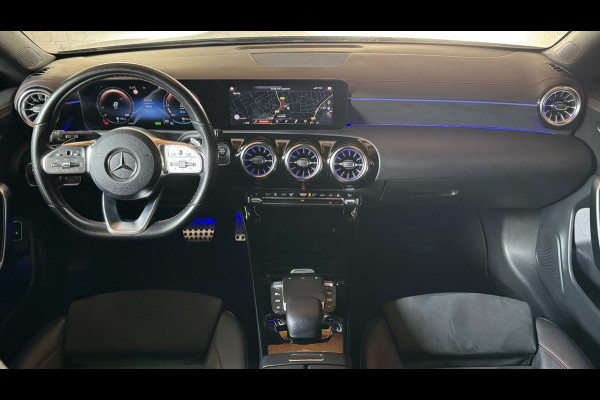 Mercedes-Benz CLA-Klasse Shooting Brake 250 e AMG-Line Advantage Carplay SOH 97% Camera Cruise Leder/Alcant Stoelverw. Sfeerverl.