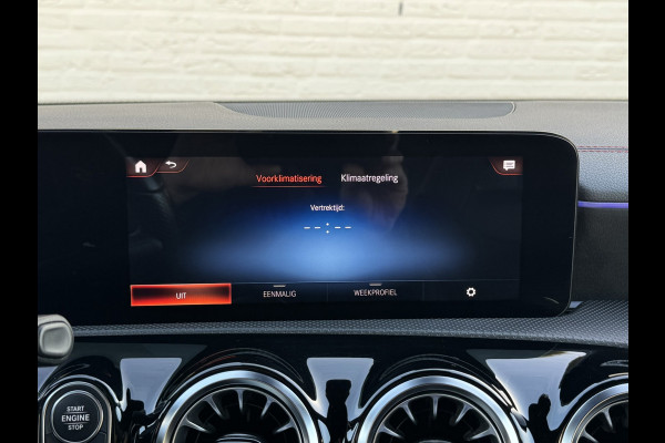 Mercedes-Benz CLA-Klasse Shooting Brake 250 e AMG-Line Advantage Carplay SOH 97% Camera Cruise Leder/Alcant Stoelverw. Sfeerverl.