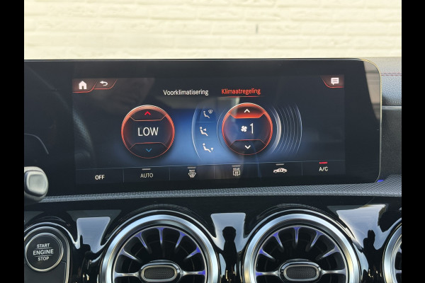 Mercedes-Benz CLA-Klasse Shooting Brake 250 e AMG-Line Advantage Carplay SOH 97% Camera Cruise Leder/Alcant Stoelverw. Sfeerverl.