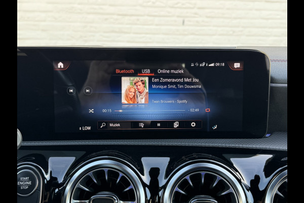 Mercedes-Benz CLA-Klasse Shooting Brake 250 e AMG-Line Advantage Carplay SOH 97% Camera Cruise Leder/Alcant Stoelverw. Sfeerverl.